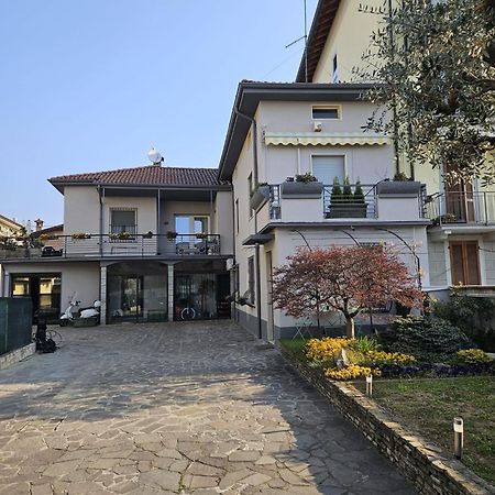 Da Romy Holiday House Mozzo Buitenkant foto