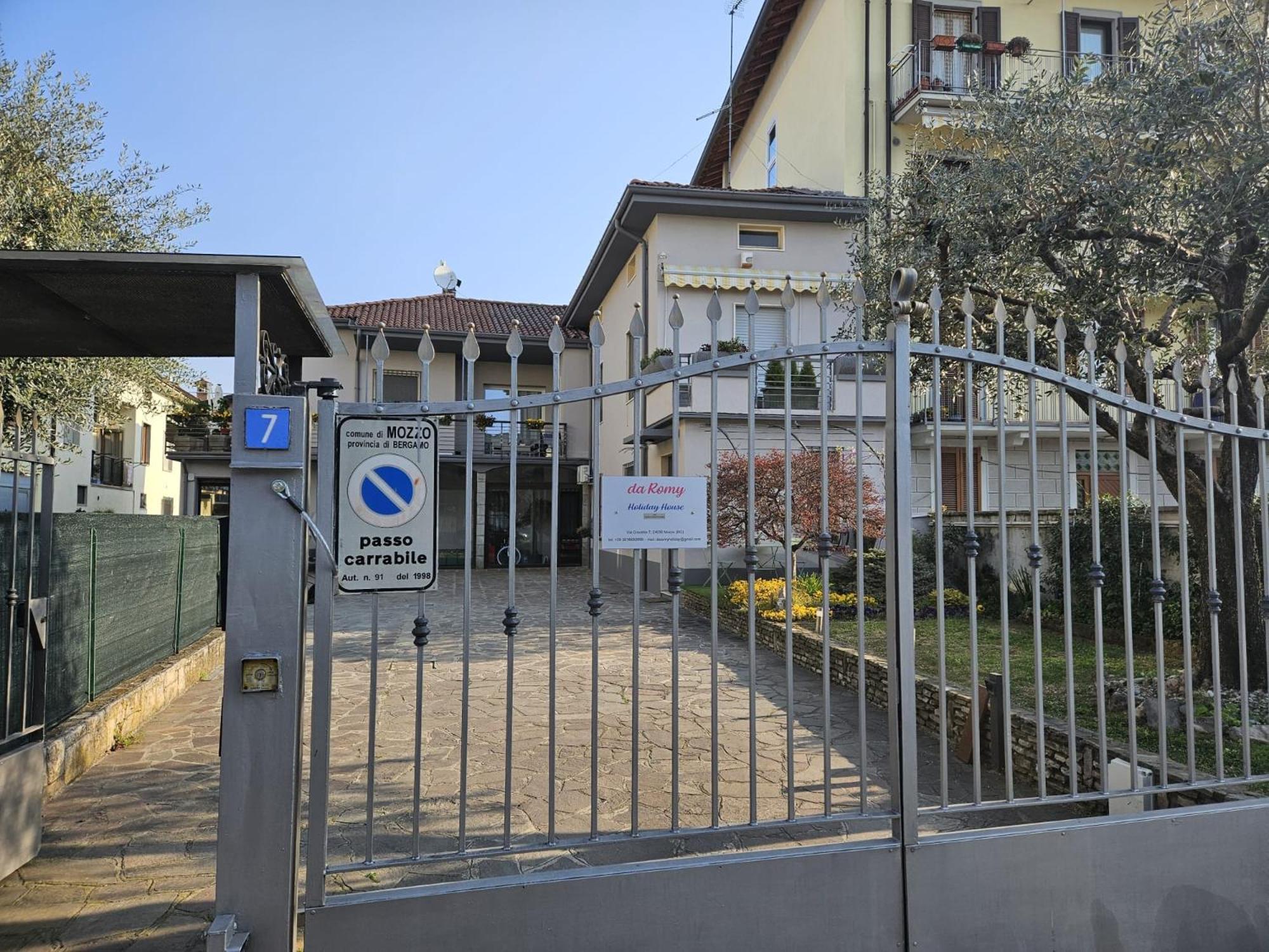 Da Romy Holiday House Mozzo Buitenkant foto